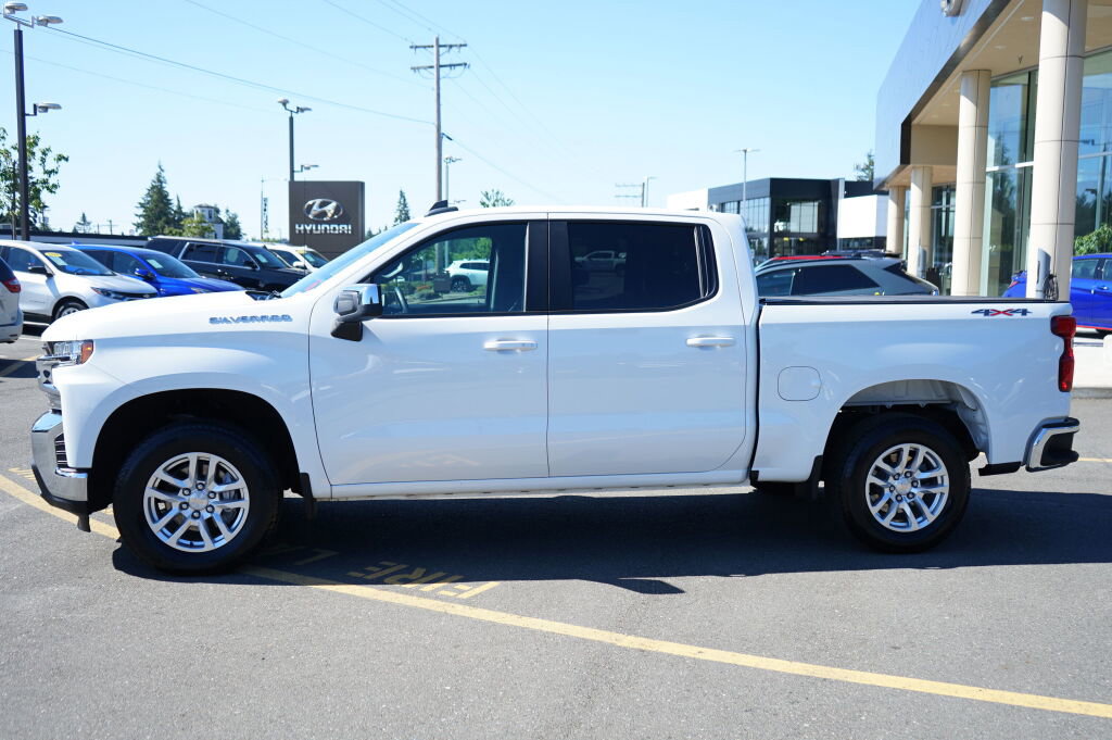 Used 2022 Chevrolet Silverado 1500 LT AWD/4WD image 10