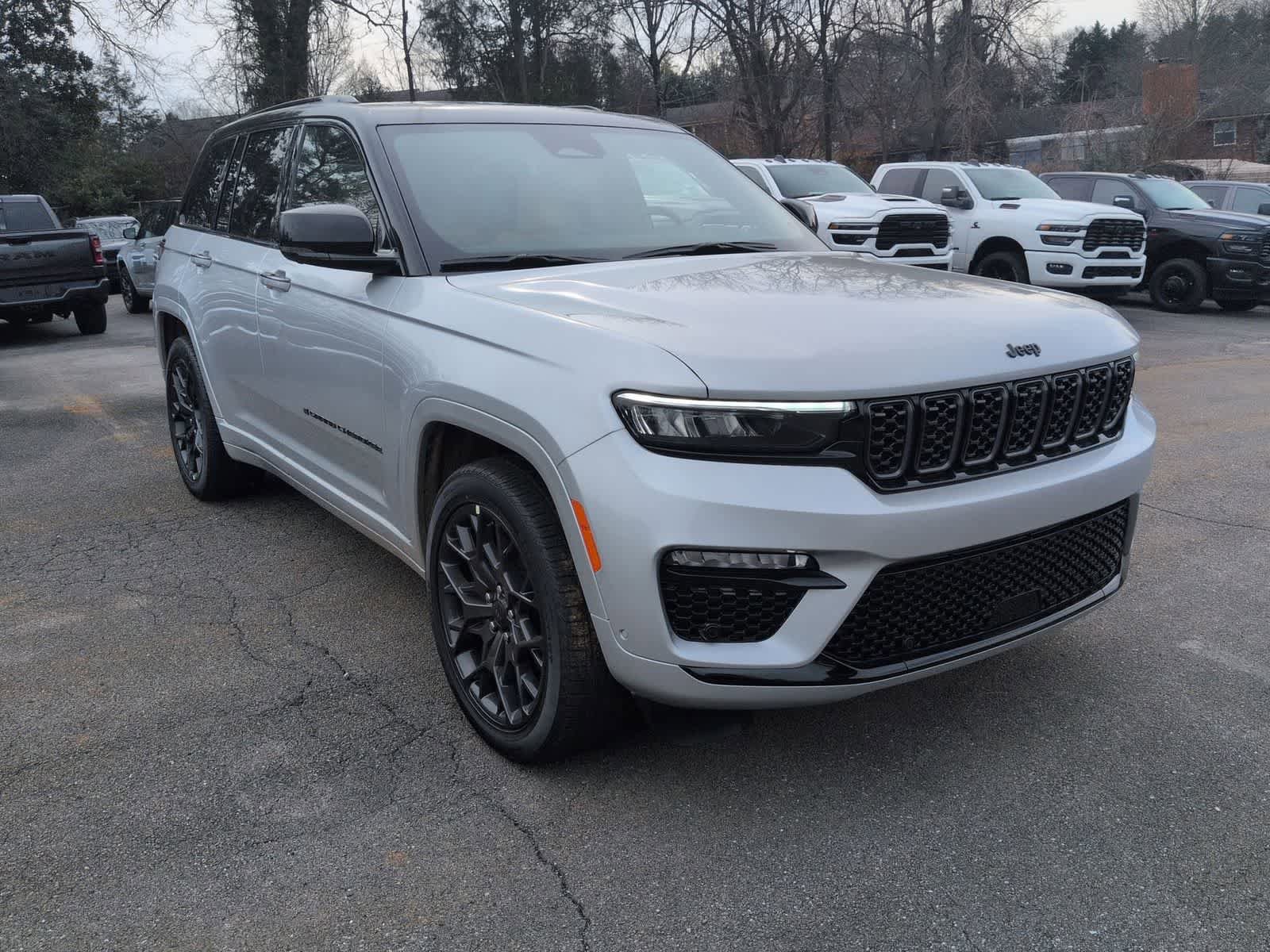 New 2025 Jeep Grand Cherokee Summit w/ Obsidian Package AWD/4WD image 2