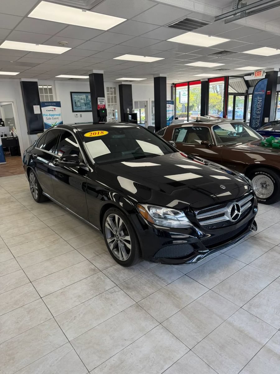 Used 2018 Mercedes-Benz C 300 Sedan w/ Multimedia Package image 3