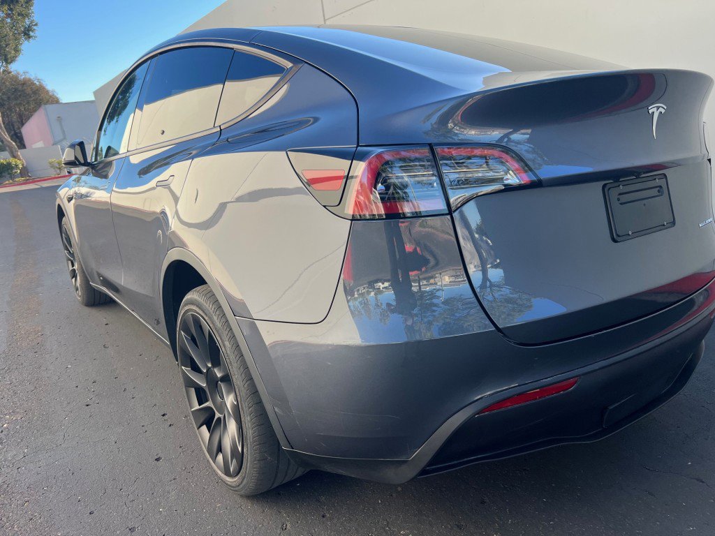 Used 2023 Tesla Model Y Long Range image 10