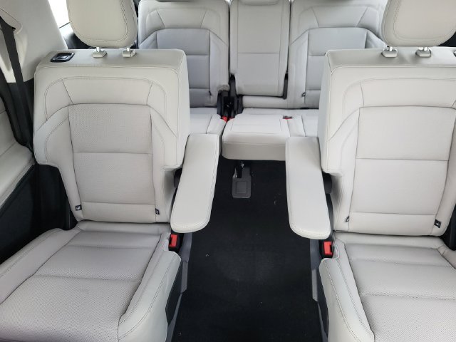 New 2026 Lincoln Navigator Reserve w/ Jet Appearance Package AWD/4WD image 14