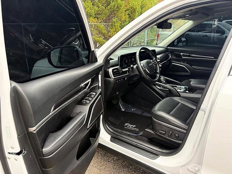 Used 2024 Kia Telluride S w/ S Sunroof Package AWD/4WD image 17