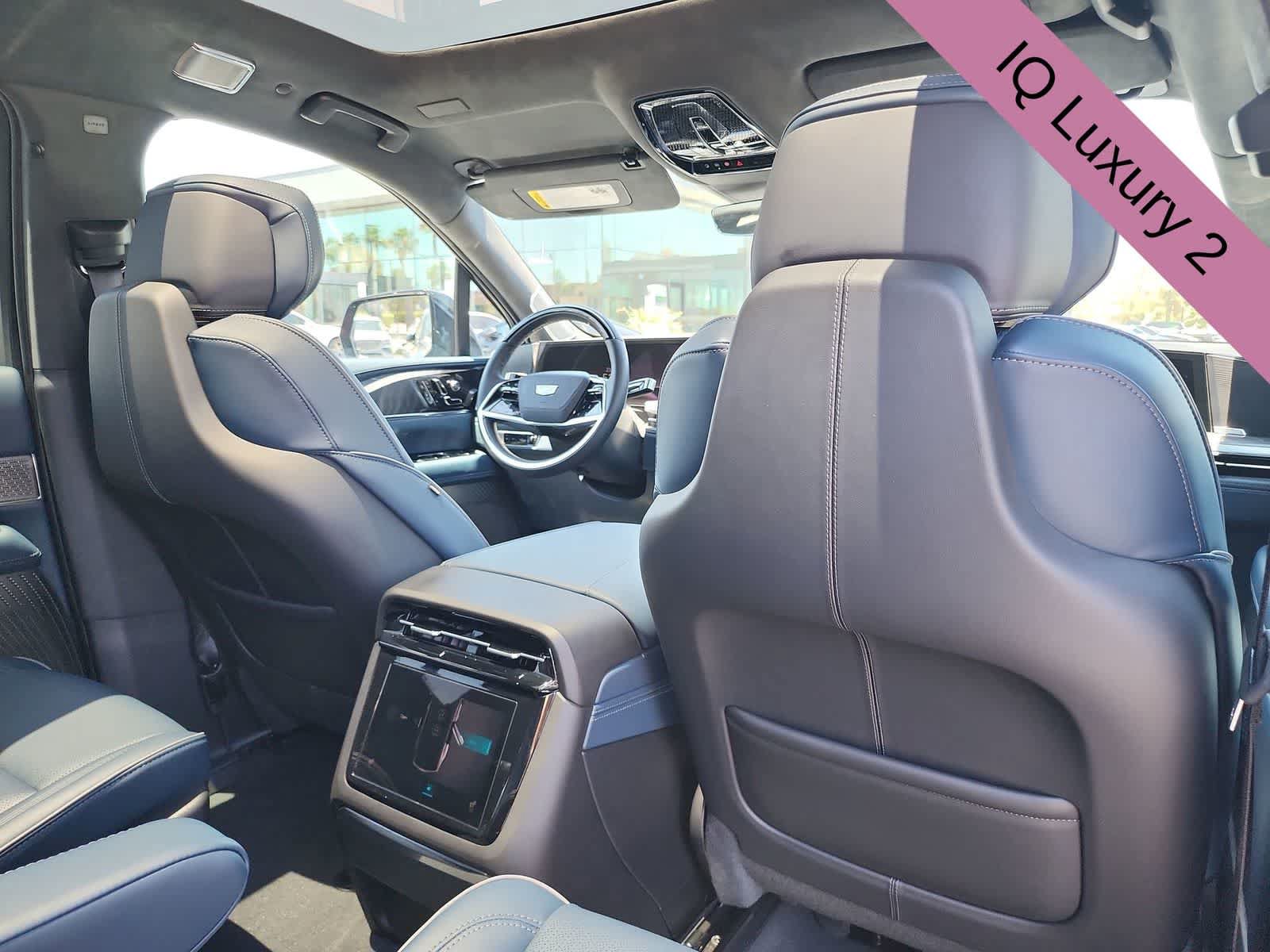 Used 2025 Cadillac Escalade IQ Luxury 2 w/ LPO, Premium Carpet Package AWD/4WD image 16