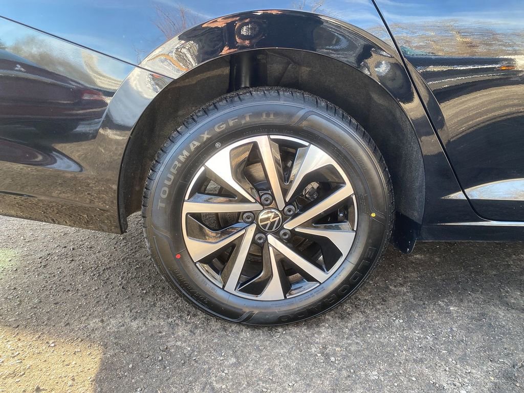Used 2024 Volkswagen Jetta S image 30