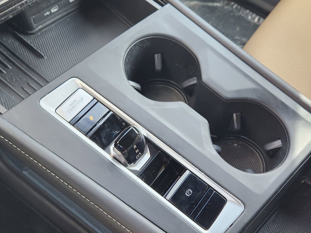 Used 2025 Volkswagen Atlas Cross Sport SE image 10