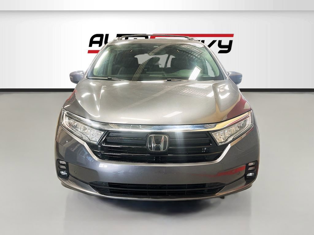 Used 2023 Honda Odyssey Touring image 2