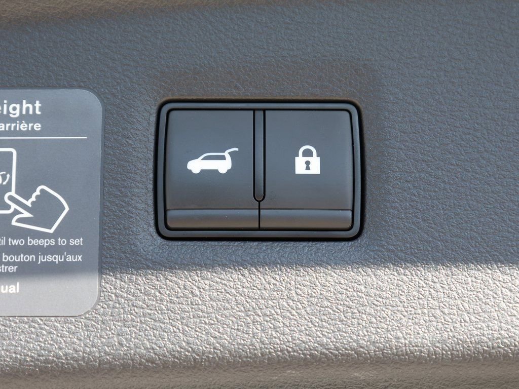 Certified 2025 INFINITI QX50 Pure AWD/4WD image 9