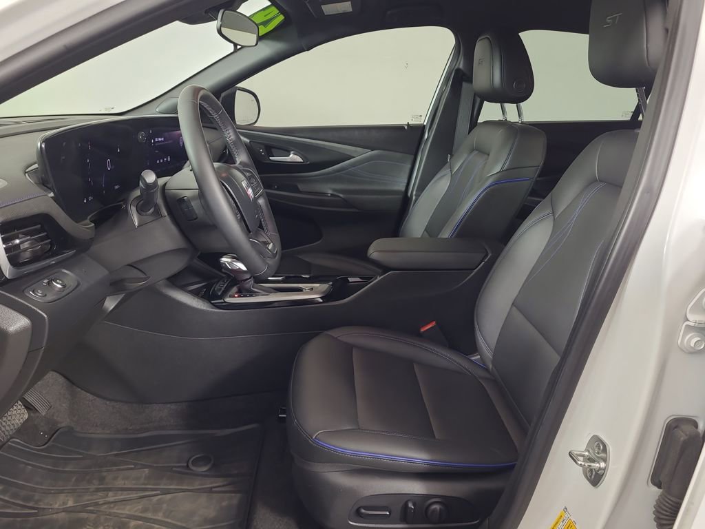 Used 2024 Buick Envista Sport Touring w/ Convenience I Package image 17