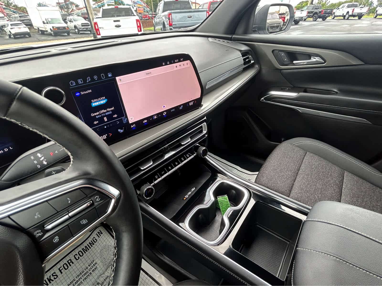 Used 2025 Chevrolet Traverse LT image 26