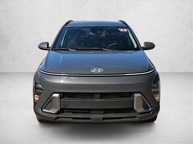 Used 2025 Hyundai Kona SEL FWD image 2