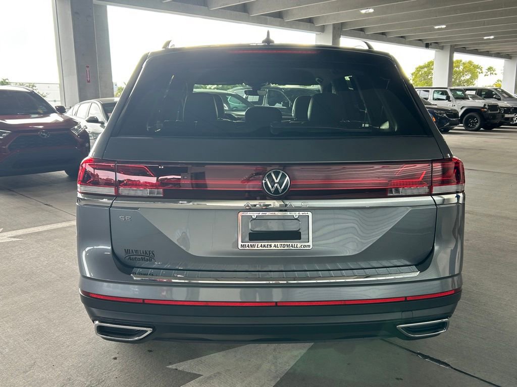 Used 2024 Volkswagen Atlas SE image 6