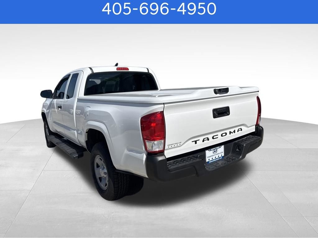 Used 2017 Toyota Tacoma SR image 6