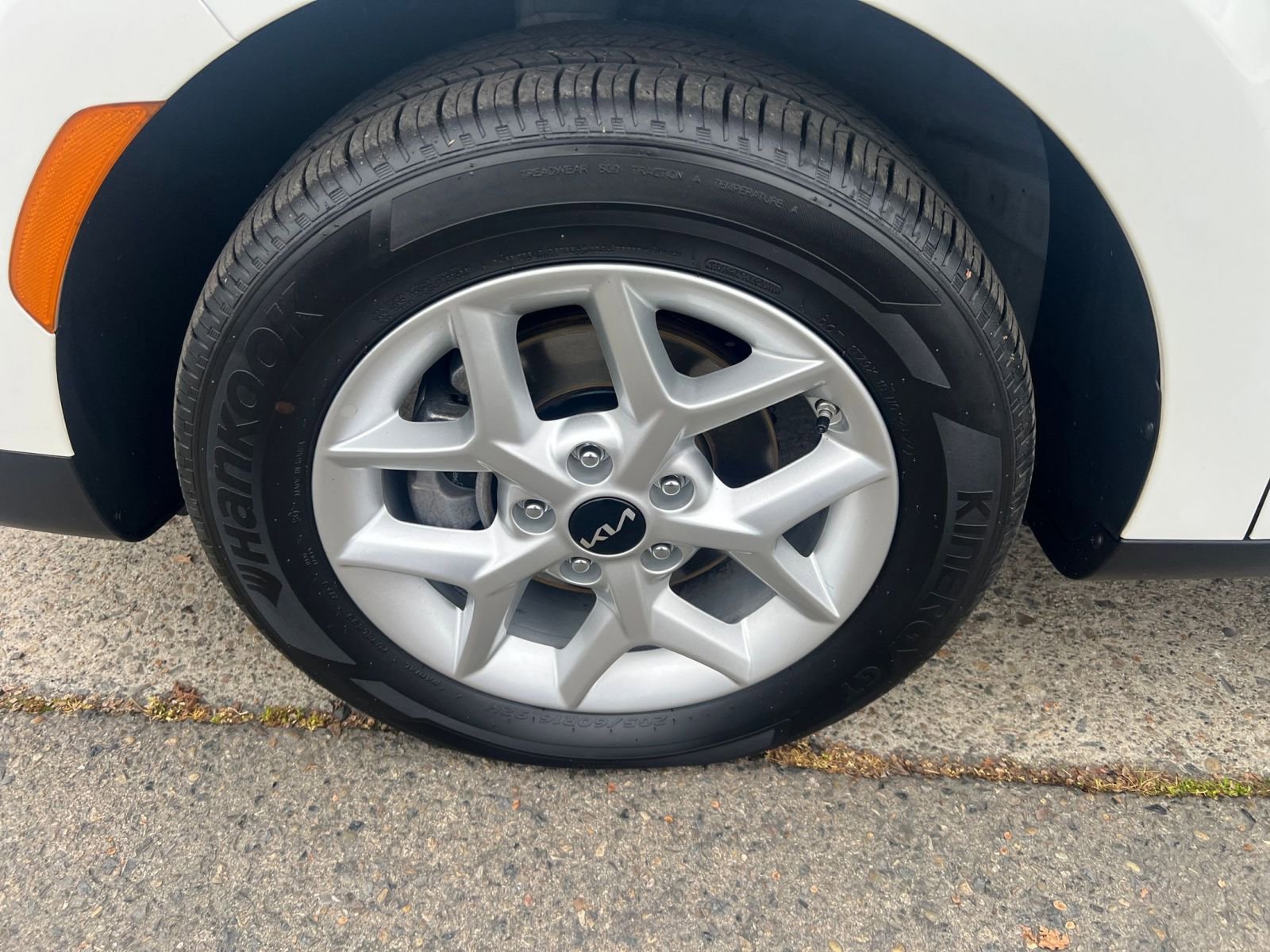 Used 2025 Kia Soul LX w/ LX Technology Package image 28