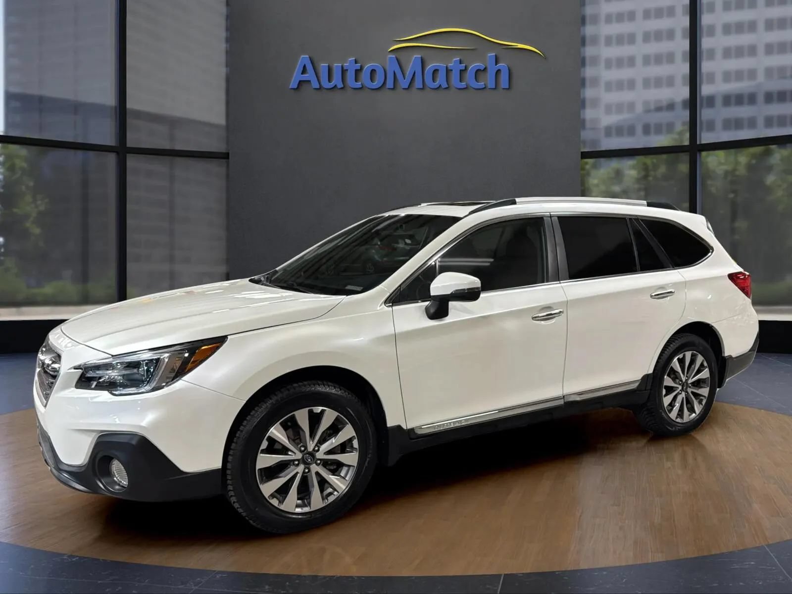 Used 2019 Subaru Outback 3.6R Touring w/ Popular Package #3A AWD/4WD image 5