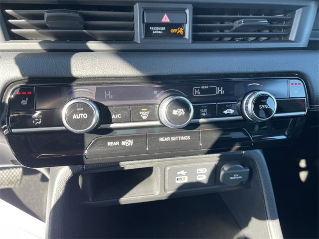 Used 2025 Honda Pilot Sport image 18