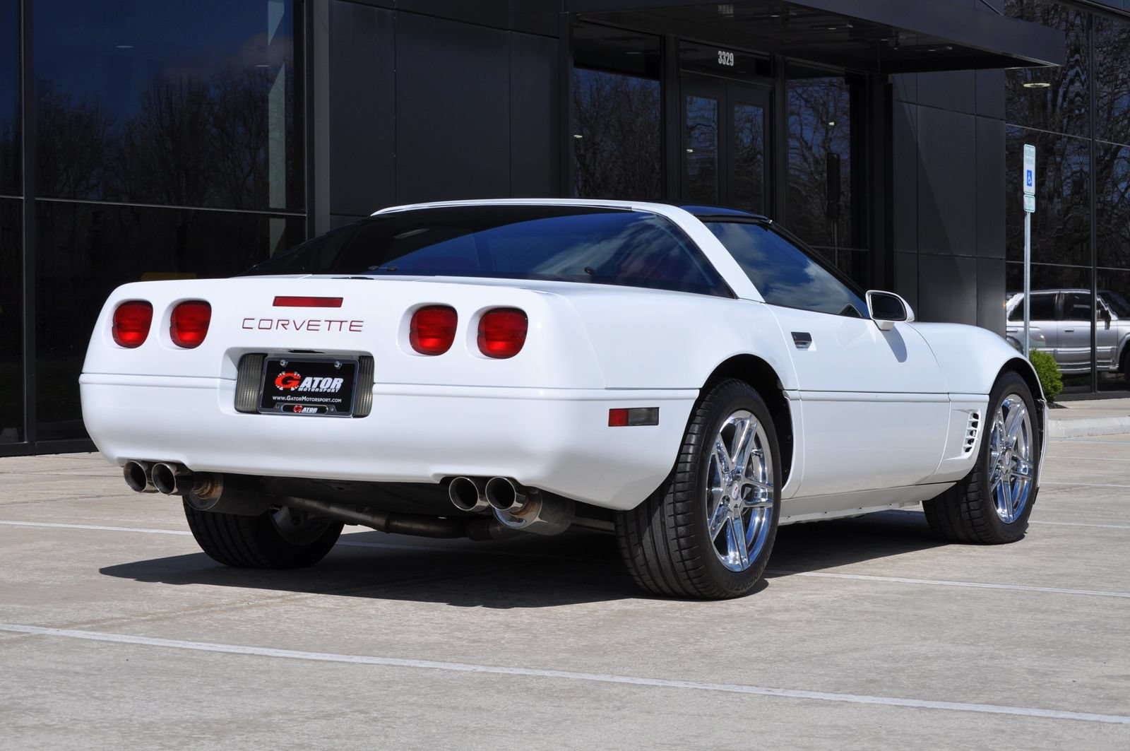 Used 1996 Chevrolet Corvette Coupe RWD image 15
