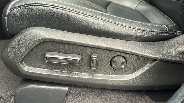 Used 2024 Honda Pilot Touring image 10