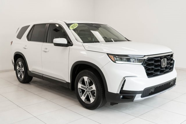 Used 2025 Honda Pilot EX-L image 7