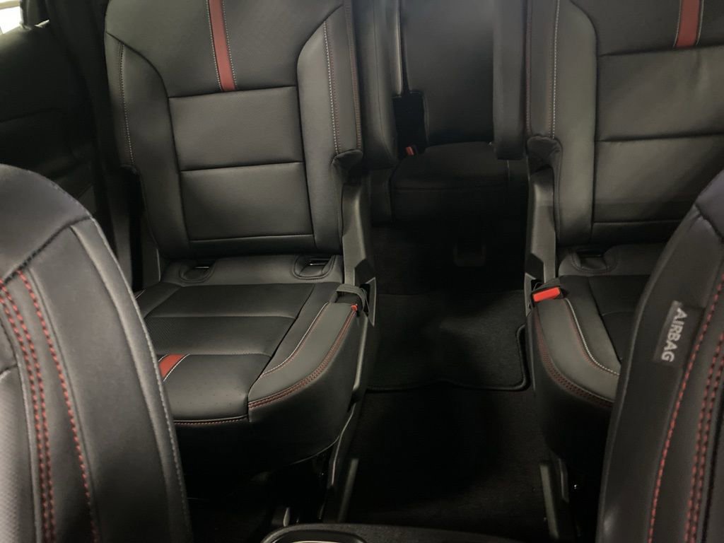 New 2026 Chevrolet Traverse RS w/ LPO, Floor Liner Package AWD/4WD image 47