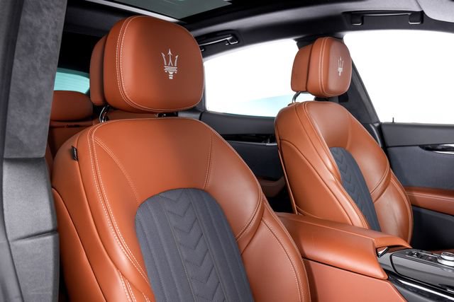 Used 2023 Maserati Levante GT AWD/4WD image 52