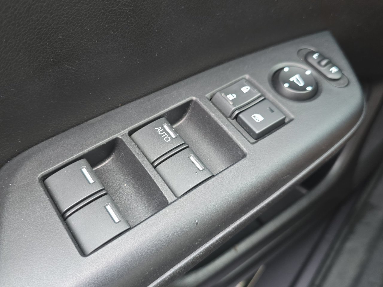 Used 2015 Honda Civic EX-L image 26