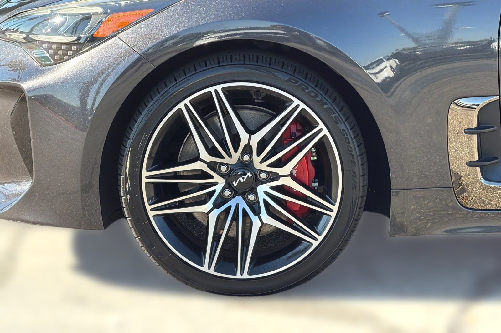 Used 2022 Kia Stinger GT1 w/ Red Interior Color Package image 11