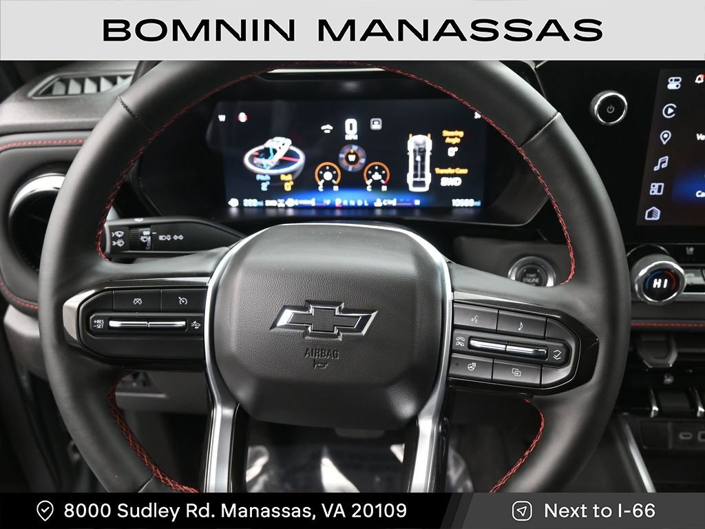 Used 2024 Chevrolet Colorado Z71 w/ Z71 Convenience Package 2 image 16