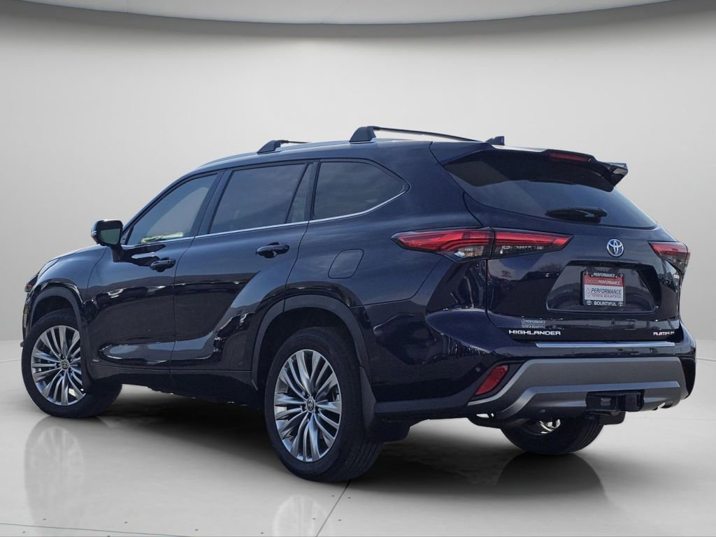 Used 2023 Toyota Highlander Platinum image 22