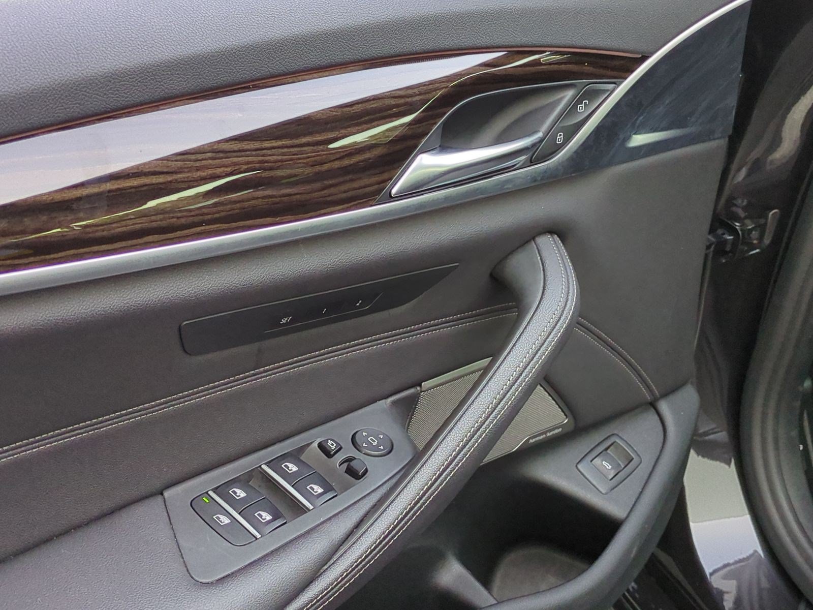 Used 2021 BMW 540i RWD image 15