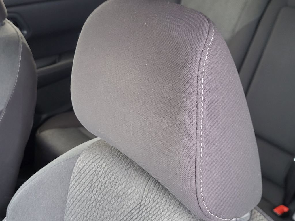 Used 2024 Nissan Rogue SV image 5