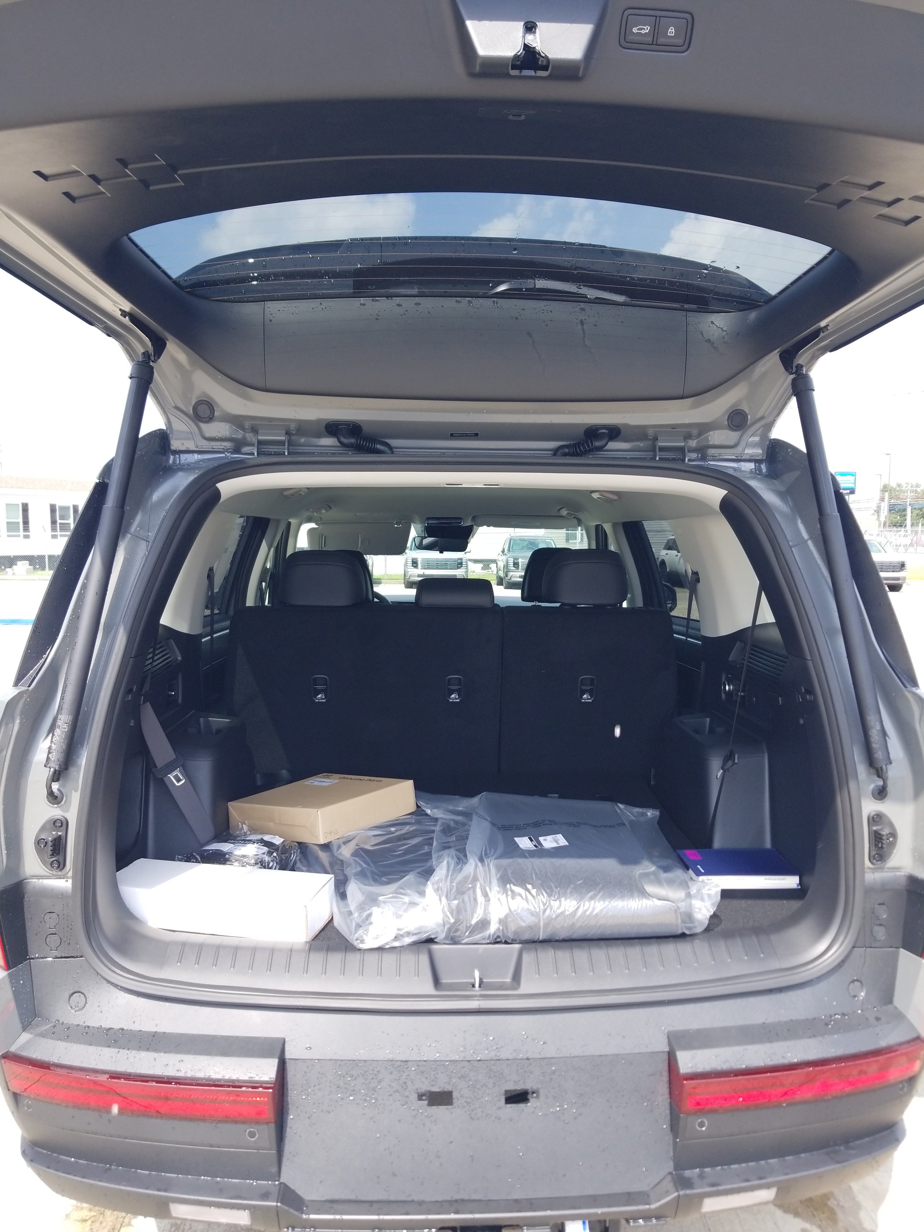 New 2026 Hyundai Santa Fe SEL FWD image 17