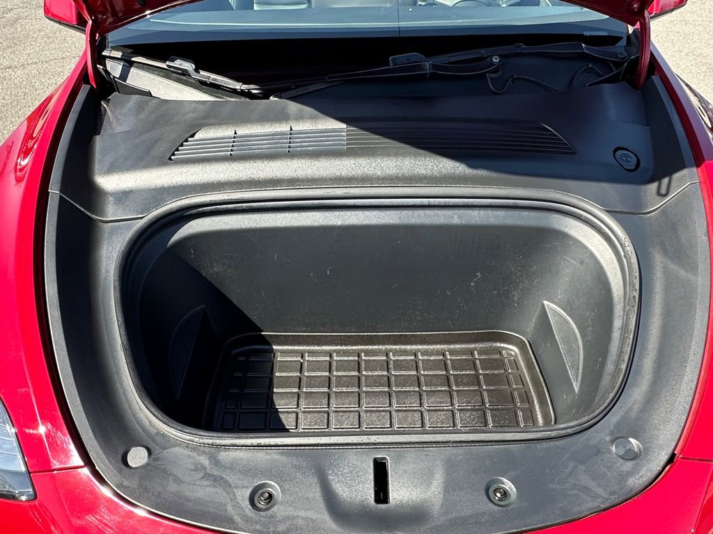 Used 2021 Tesla Model Y Long Range image 28