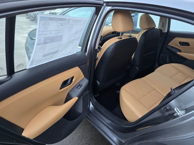 Used 2025 Nissan Sentra SV w/ SV Premium Package image 15