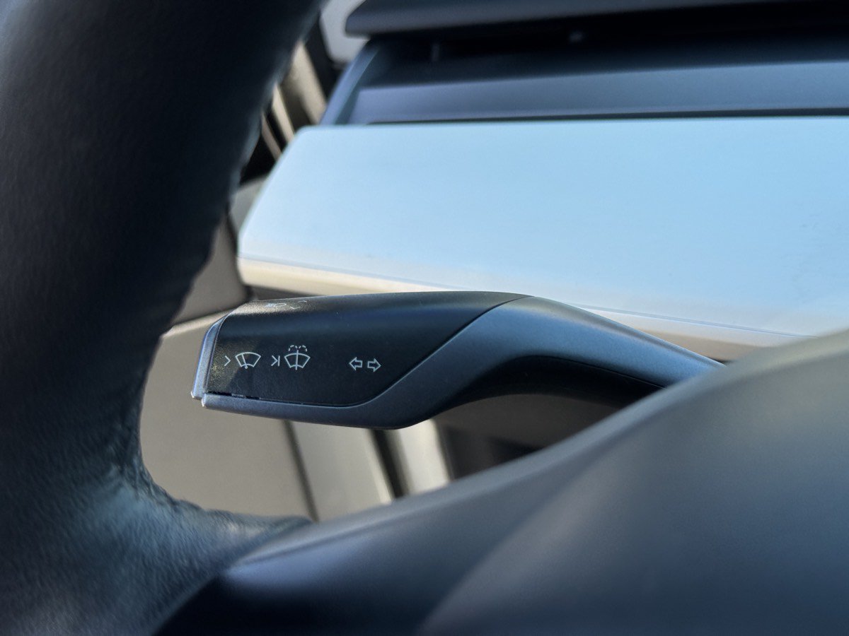 Used 2021 Tesla Model Y Long Range AWD/4WD image 33