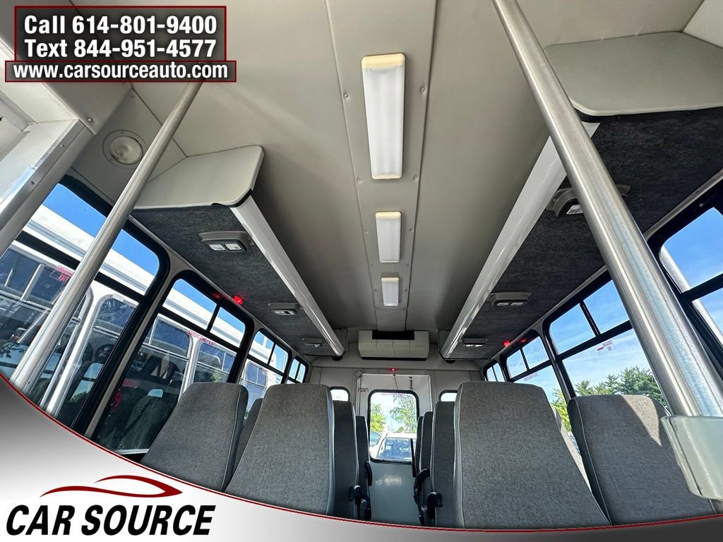 Used 2010 Ford E-350 and Econoline 350 Super Duty RWD image 6