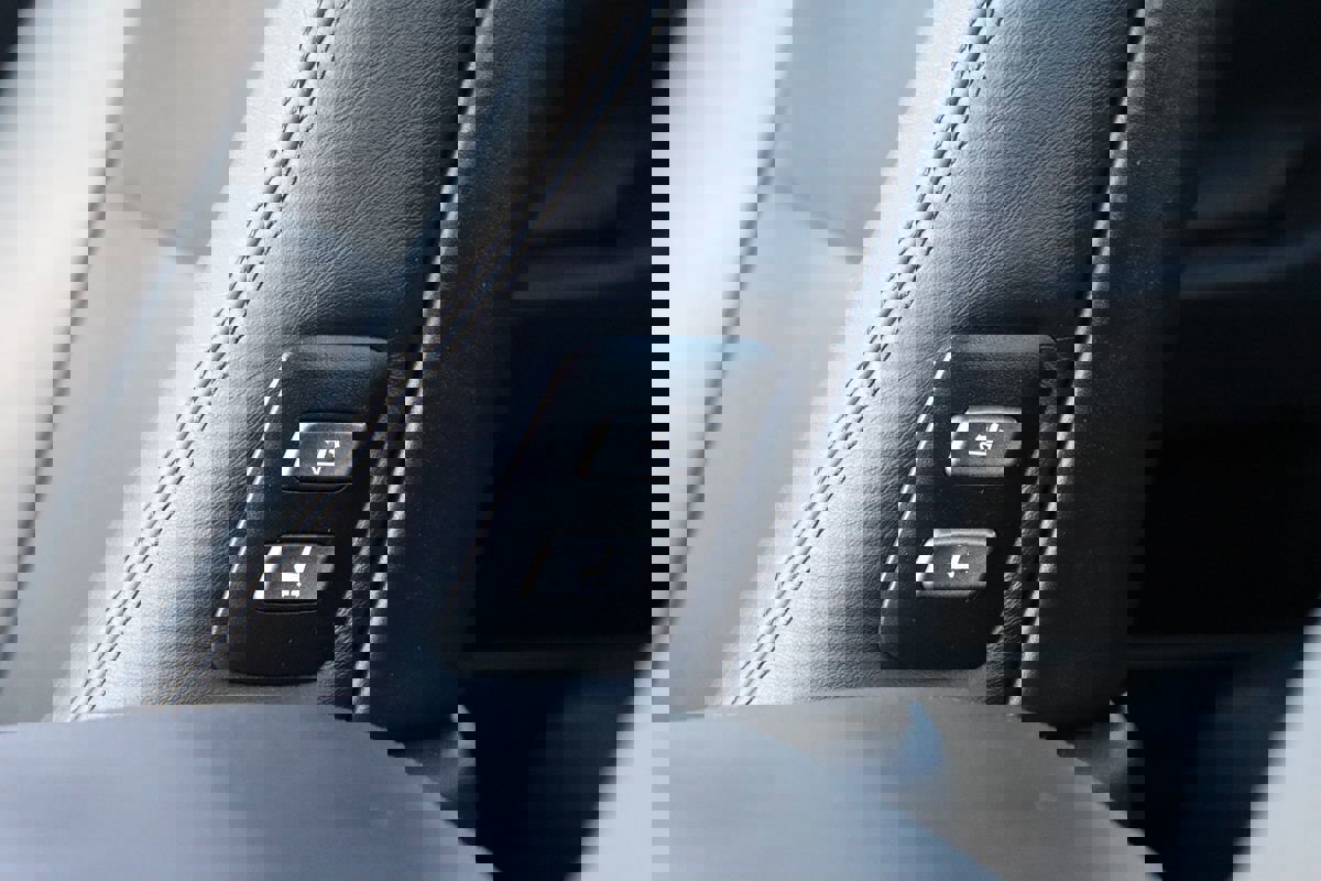 Used 2010 Lexus LS 460 image 36