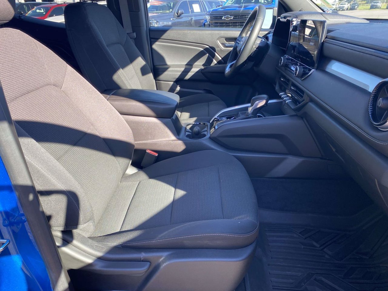 Used 2024 Chevrolet Colorado LT RWD image 12
