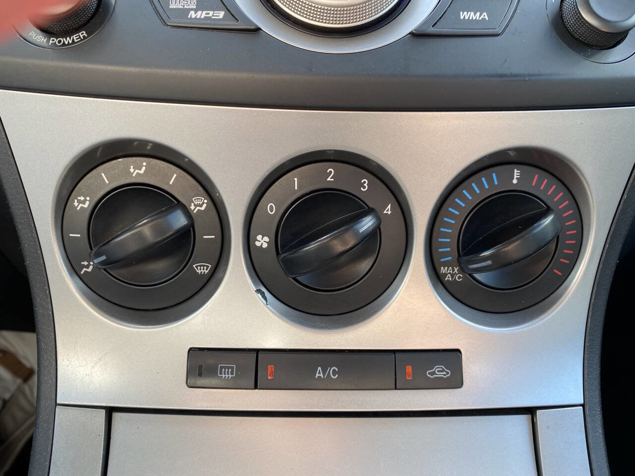 Used 2011 MAZDA MAZDA3 s Sport FWD image 27