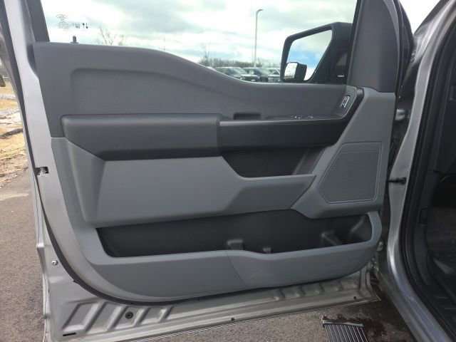 Used 2024 Ford F150 XL w/ Equipment Group 103A High RWD image 19