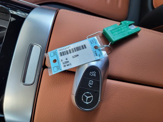 New 2026 Mercedes-Benz GLC 300 4MATIC image 28