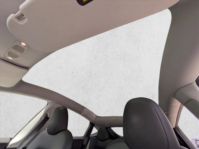 Used 2024 Tesla Model Y Long Range image 15