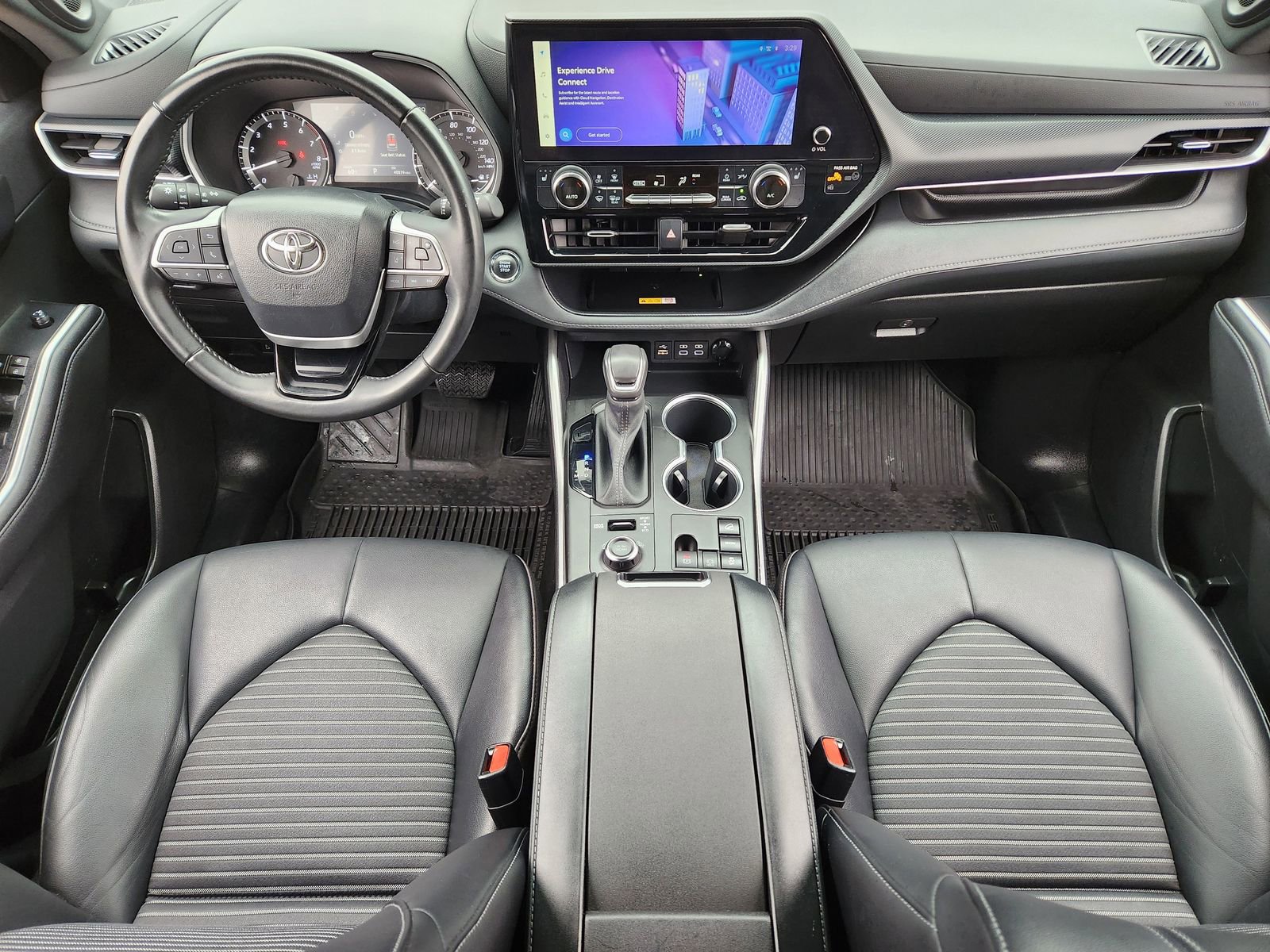 Used 2023 Toyota Highlander XSE image 31