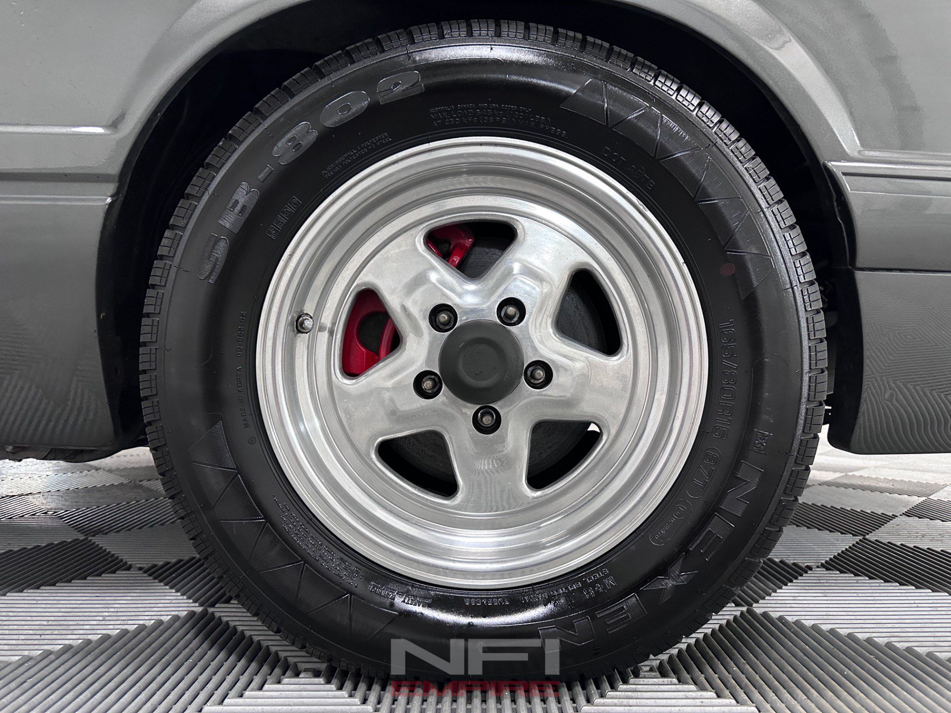 Used 1988 Ford Mustang LX RWD image 16