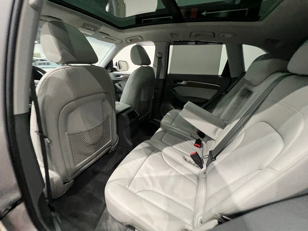 Used 2013 Audi Q5 3.0T Prestige image 28