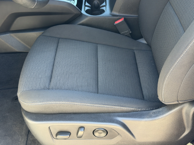 Used 2026 Chevrolet Colorado LT RWD image 33