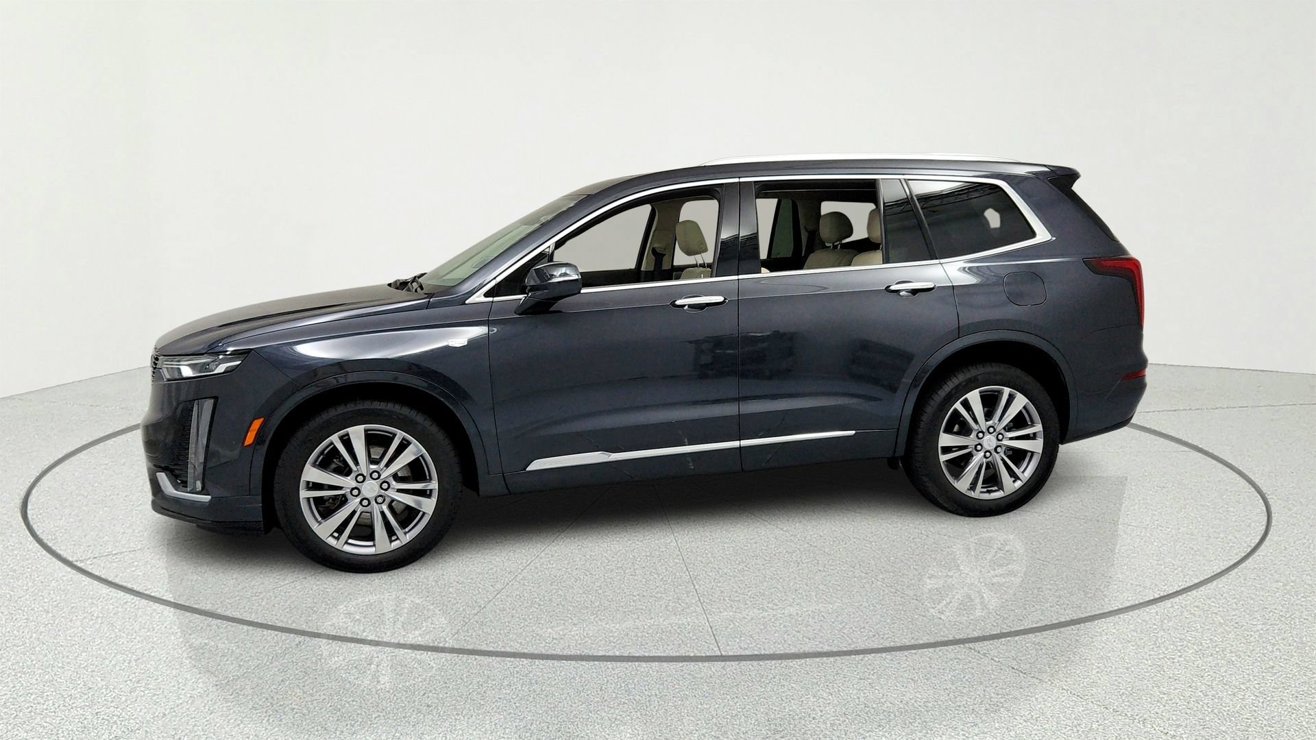 Certified 2023 Cadillac XT6 Premium Luxury w/ LPO, Floor Liner Package AWD/4WD image 2