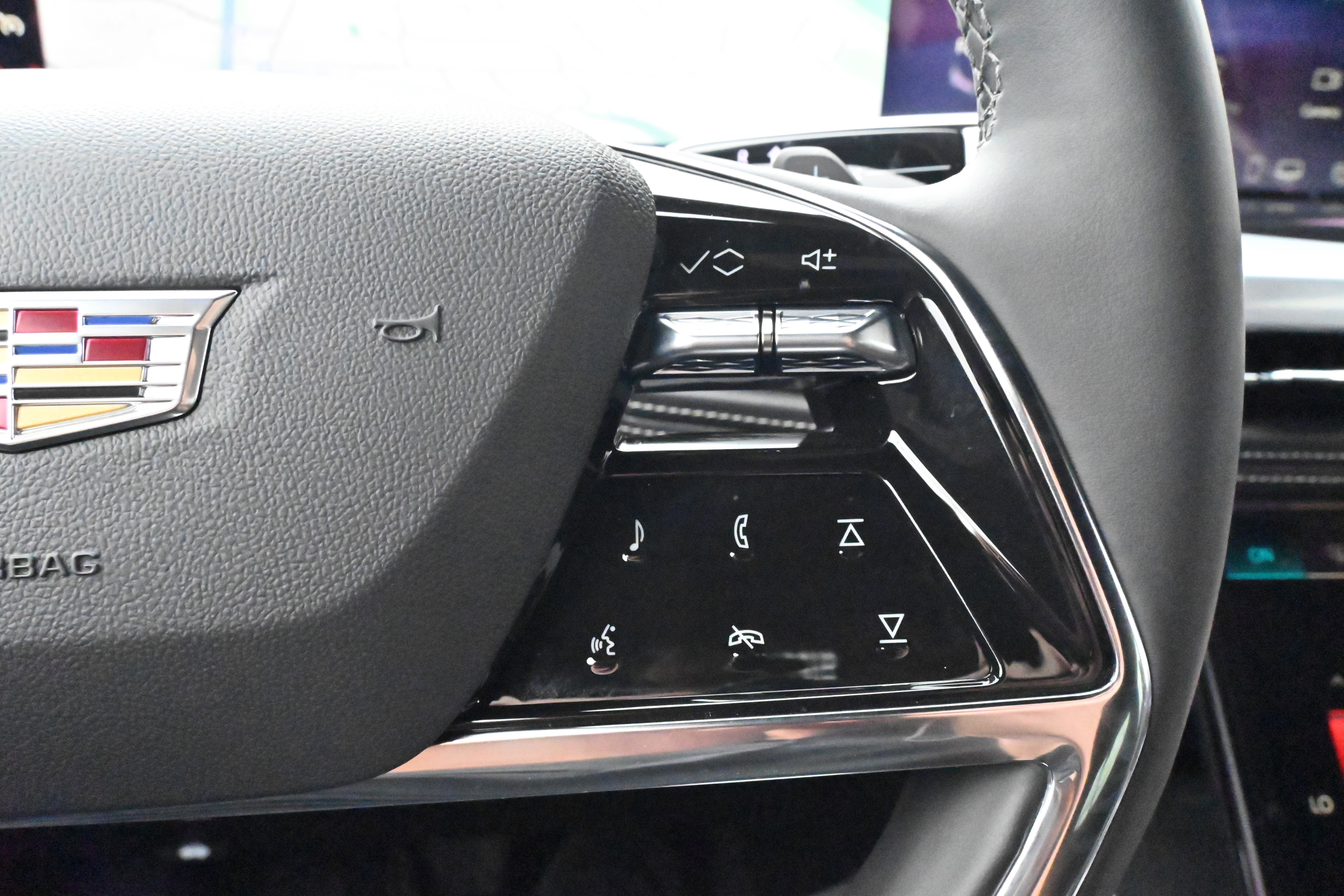 Used 2025 Cadillac Escalade ESV Sport image 35