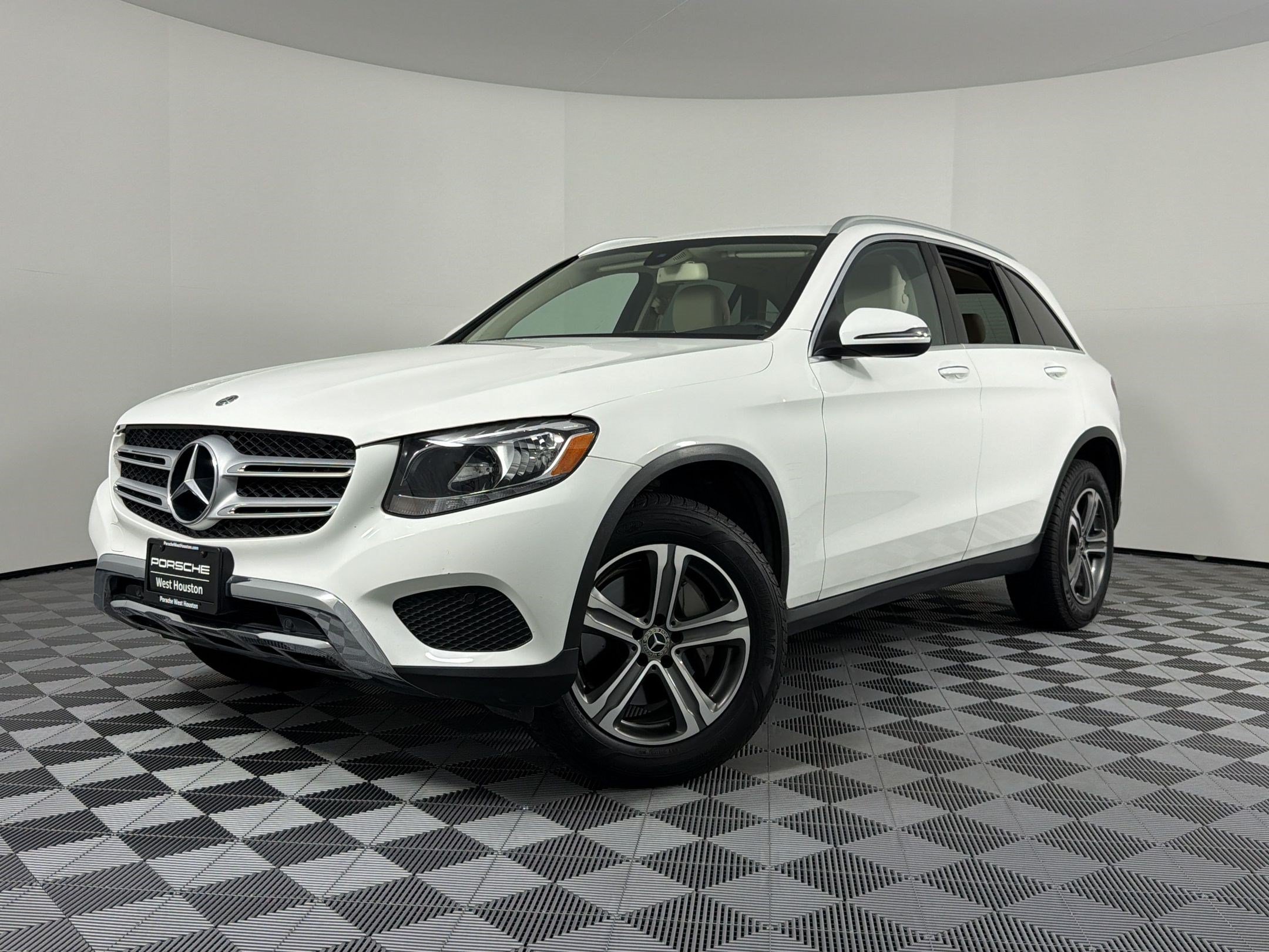 Used 2017 Mercedes-Benz GLC 300 video 1
