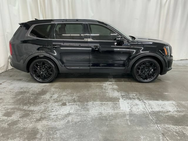 Used 2021 Kia Telluride SX w/ Nightfall Edition Package AWD/4WD image 2