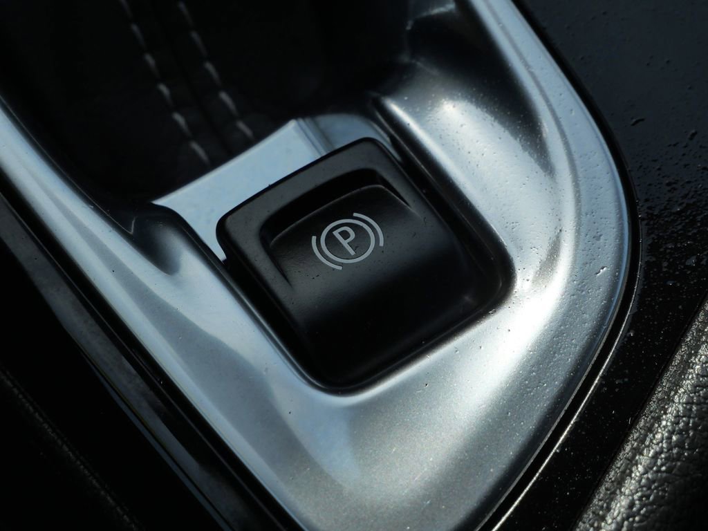 Used 2023 Buick Encore GX Select AWD/4WD image 50